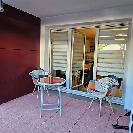 Garden Plazza Jacuzzi Prive Апартаменты Тулуза